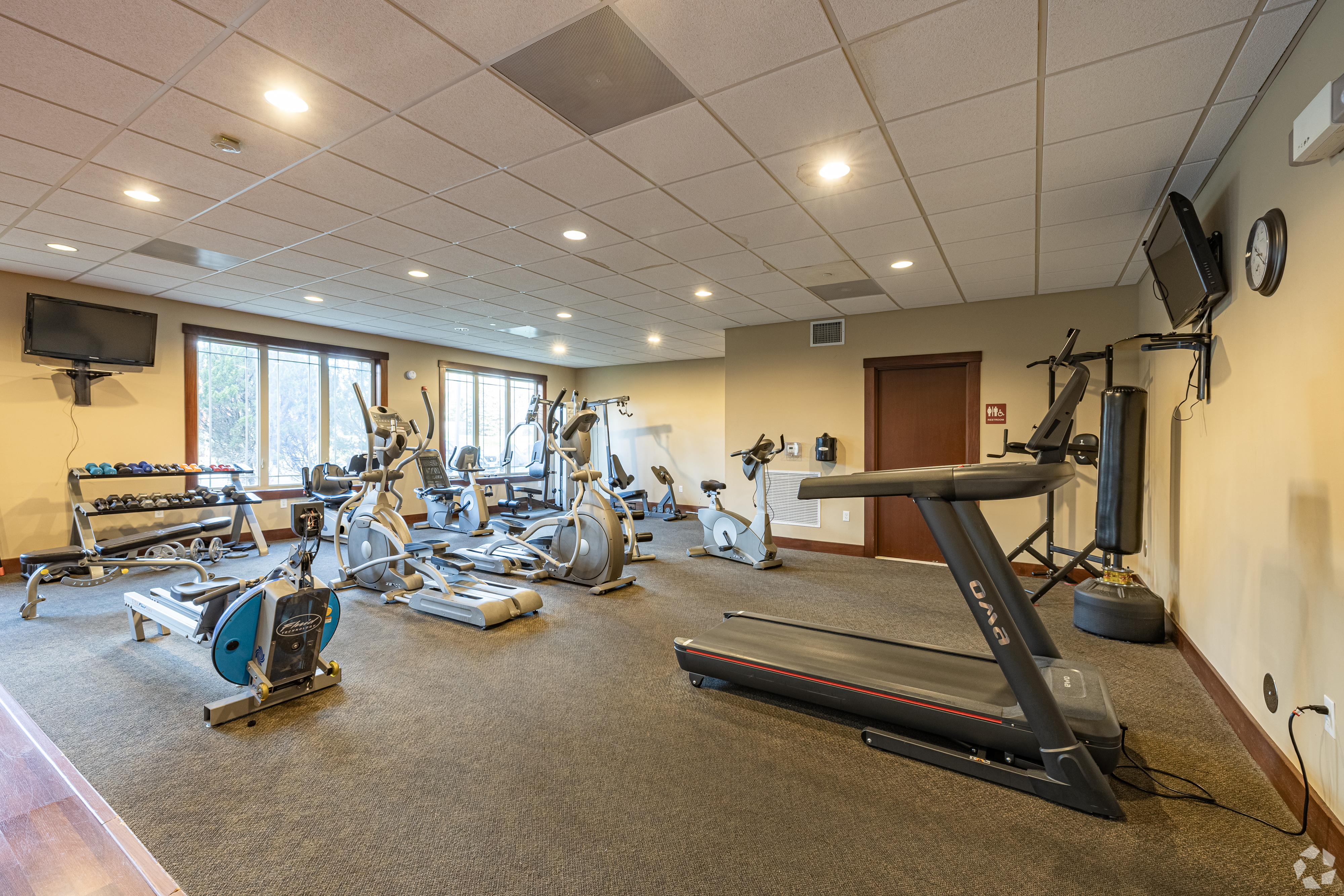 FITNESS CENTER